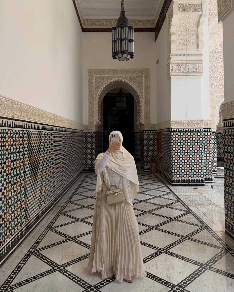 Ide OOTD modest ala Rima Edbouche