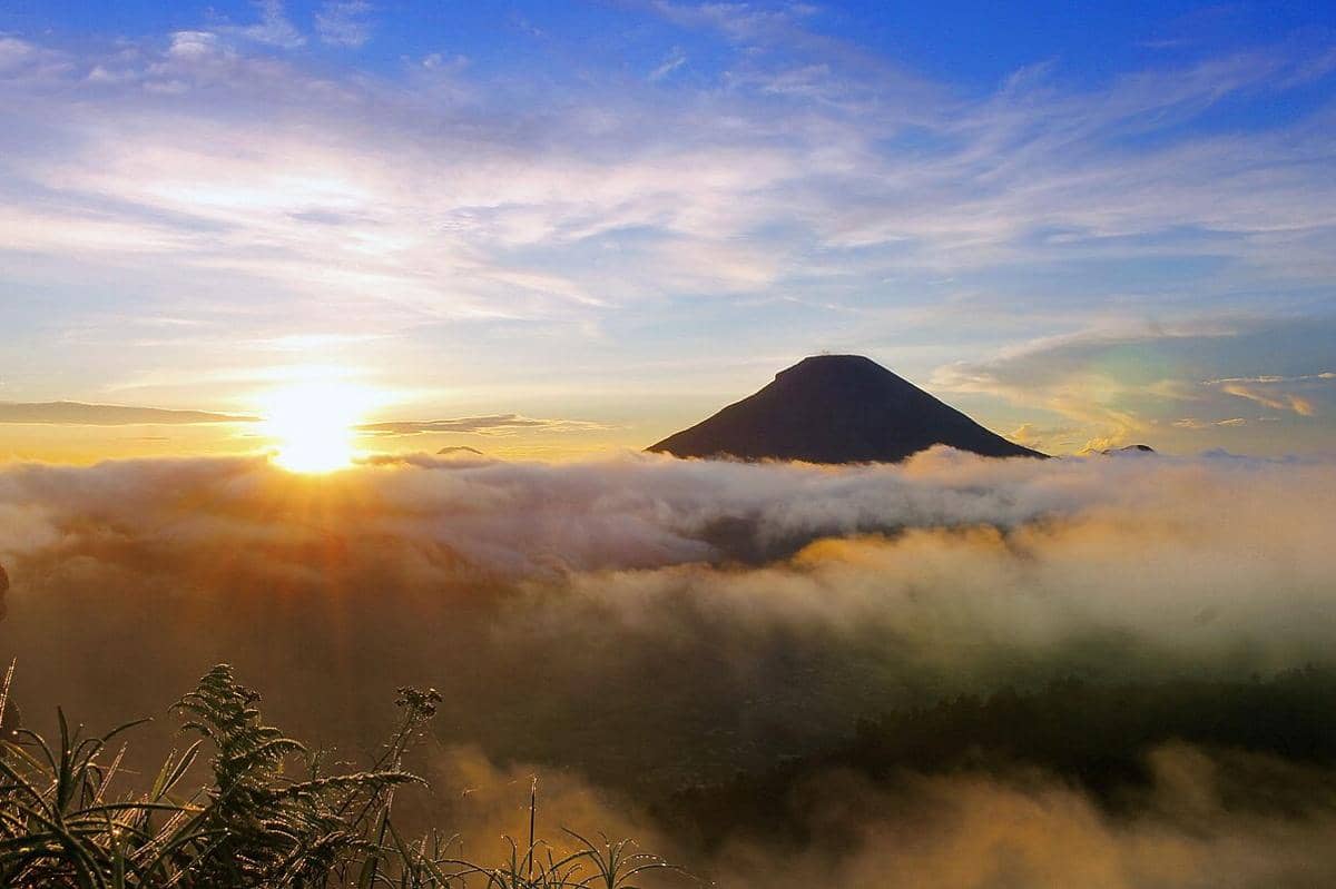 Bukit Sikunir
