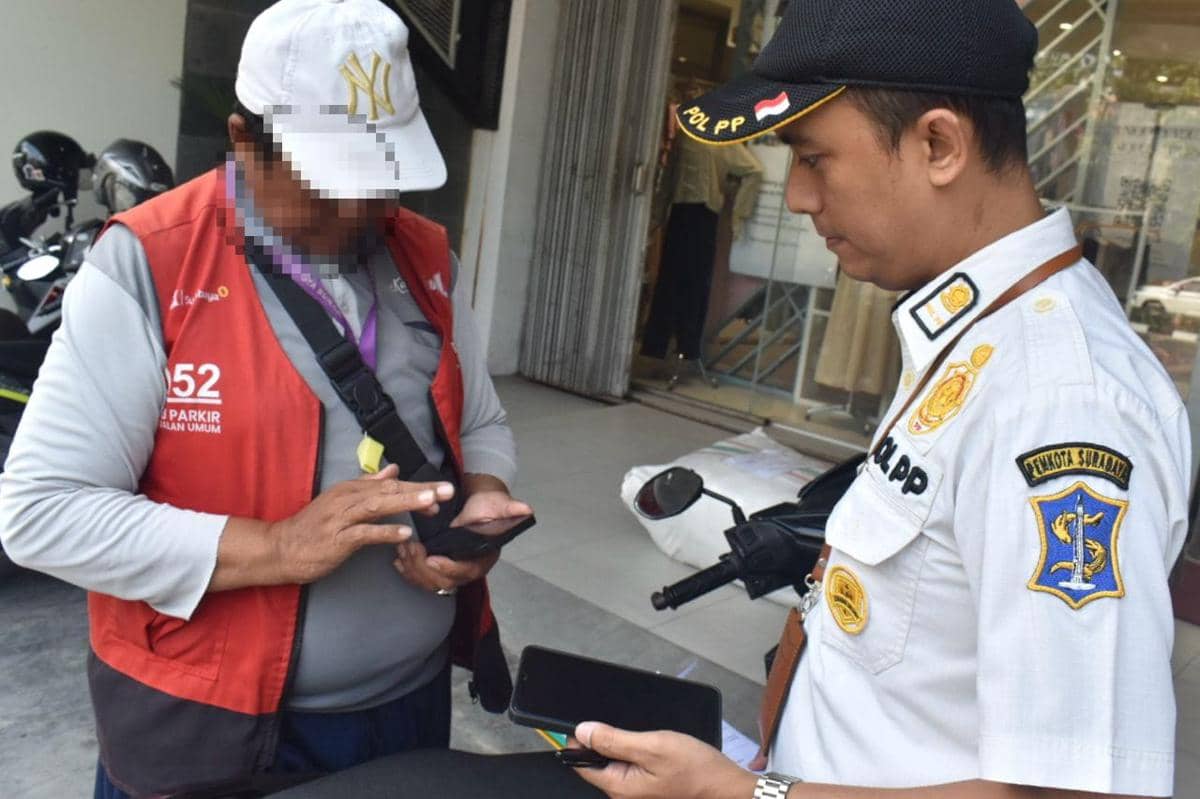 Belum Digitalisasi, 63 Titik Parkir Liar di Surabaya Diterbitkan