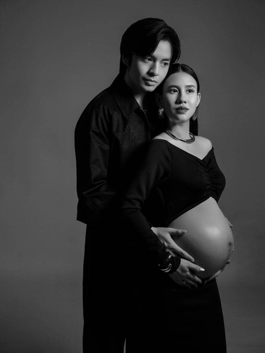 Inspirasi Maternity Photoshoot Terbaru ala Shenina Cinnamon