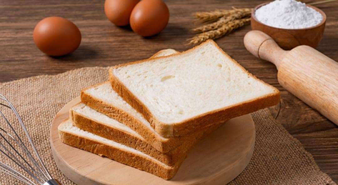 ilustrasi roti tawar putih 