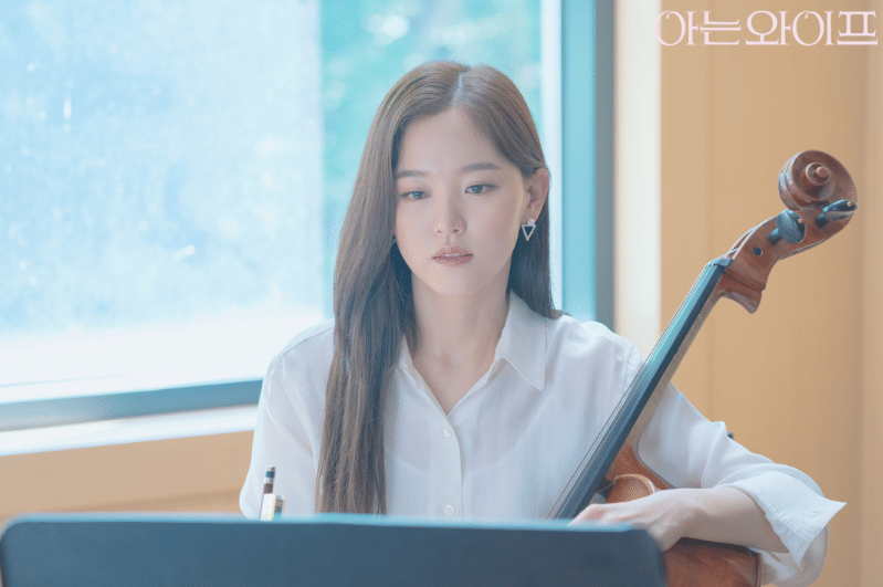 Kang Han Na di drama Familiar Wife