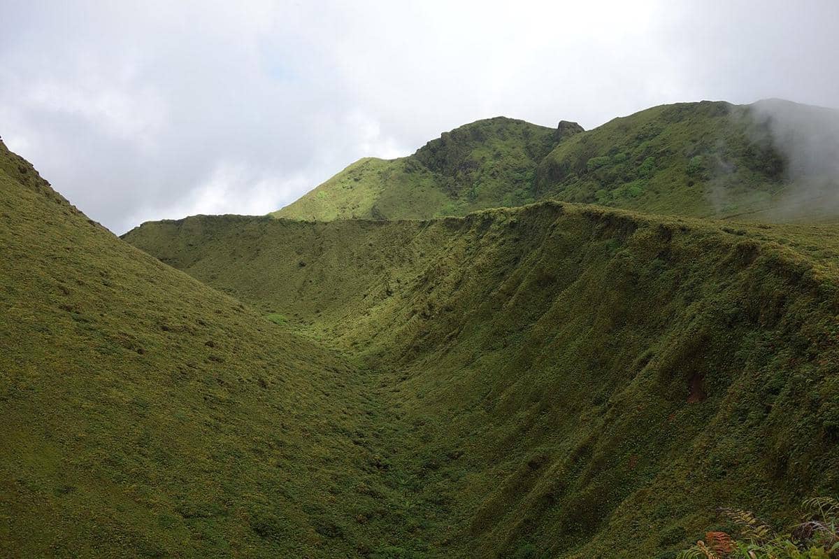 Gunung Peele