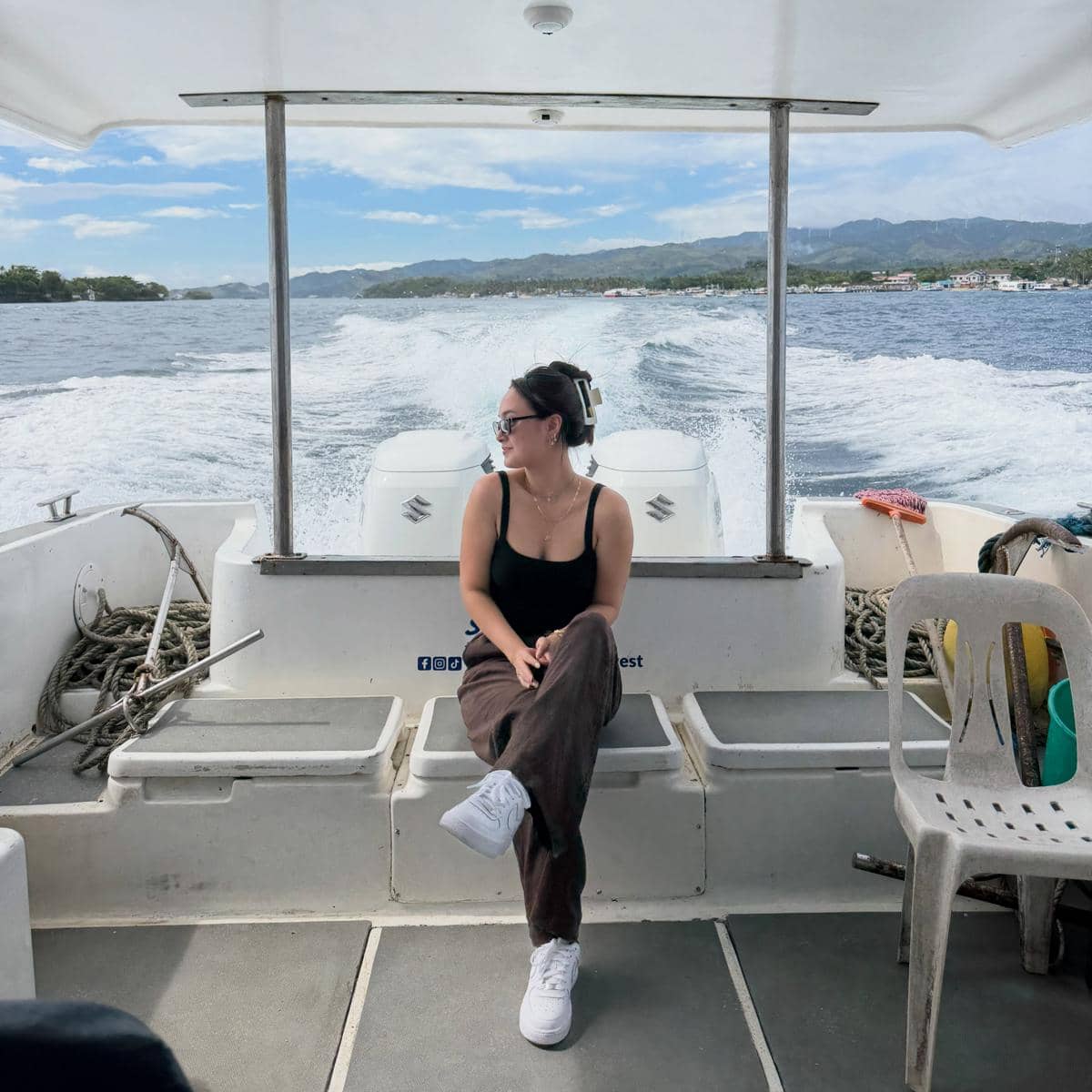 Caitlin Halderman liburan di Filipina