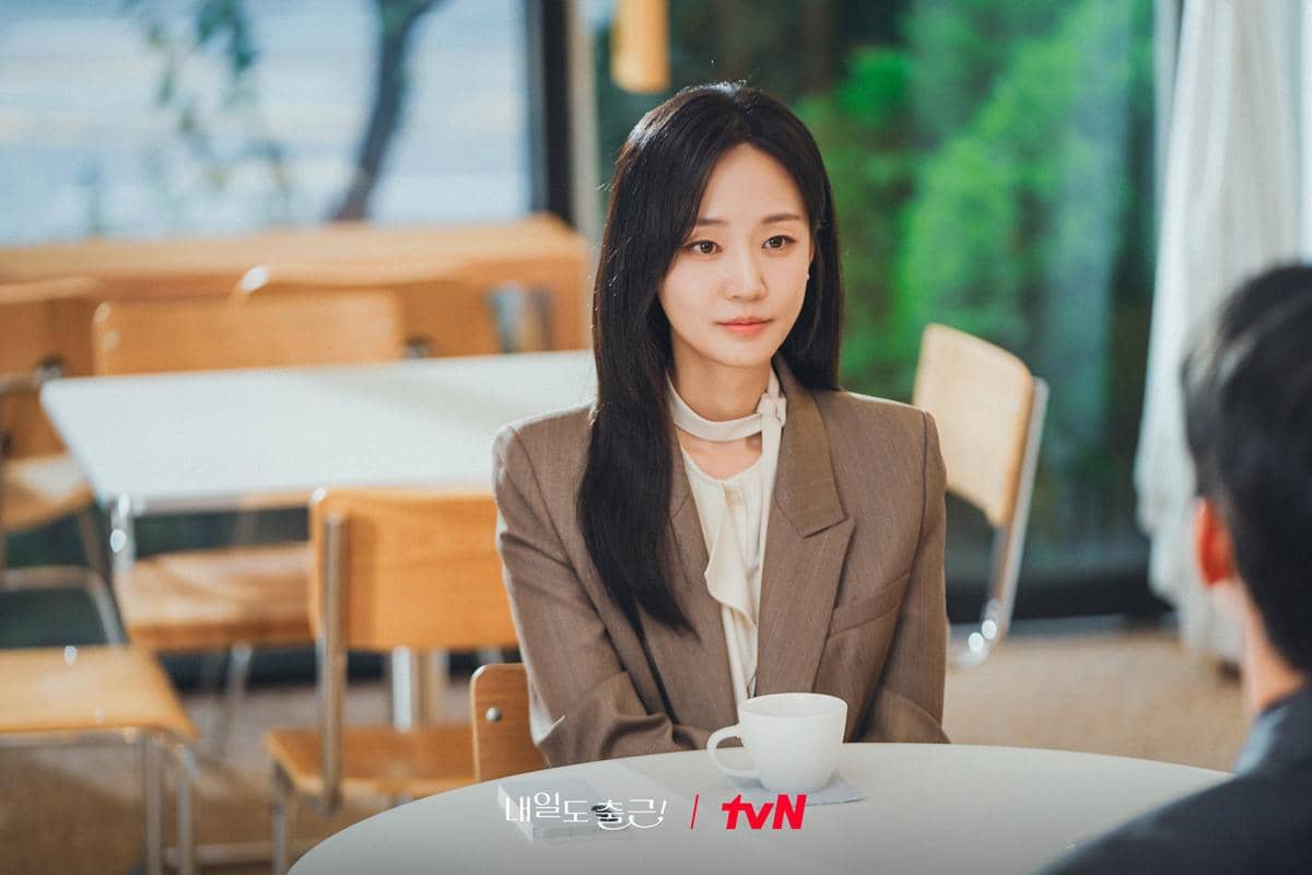 Park Ye Yong di See You at Work Tomorrow