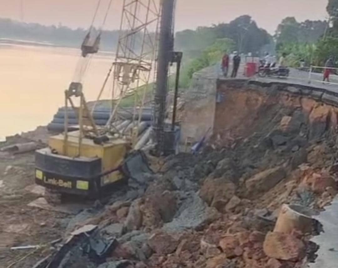 Kondisi jalinteng Sekayu-Lubuk Linggau yang mengalami longsor.