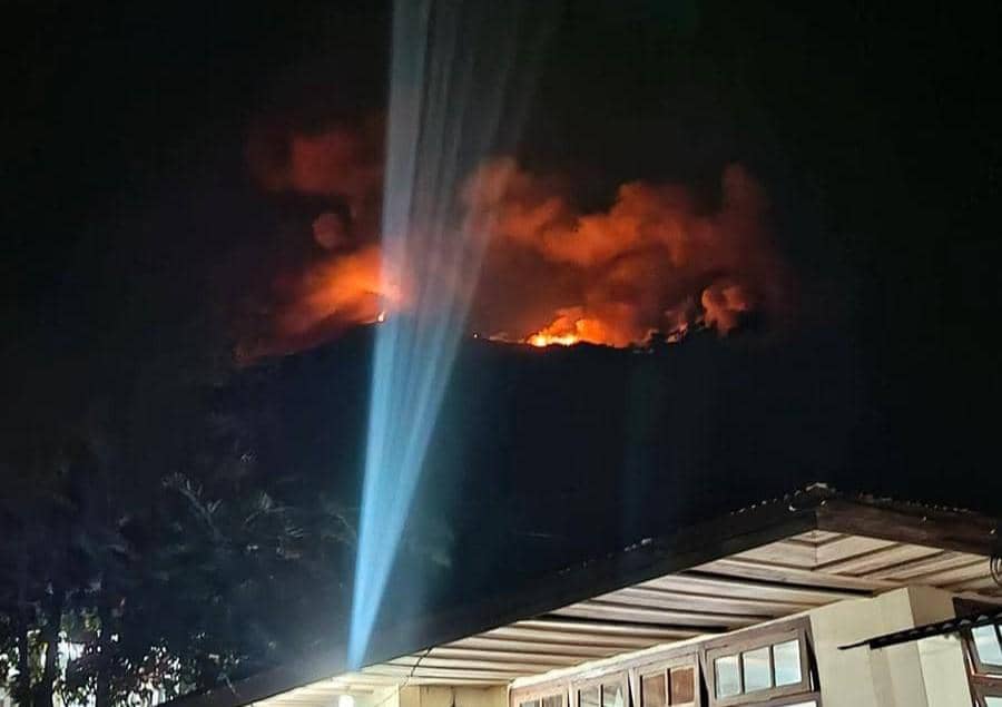 Gunung Karangetang di Kepulauan Sitaro Erupsi, Sebabkan Kebakaran