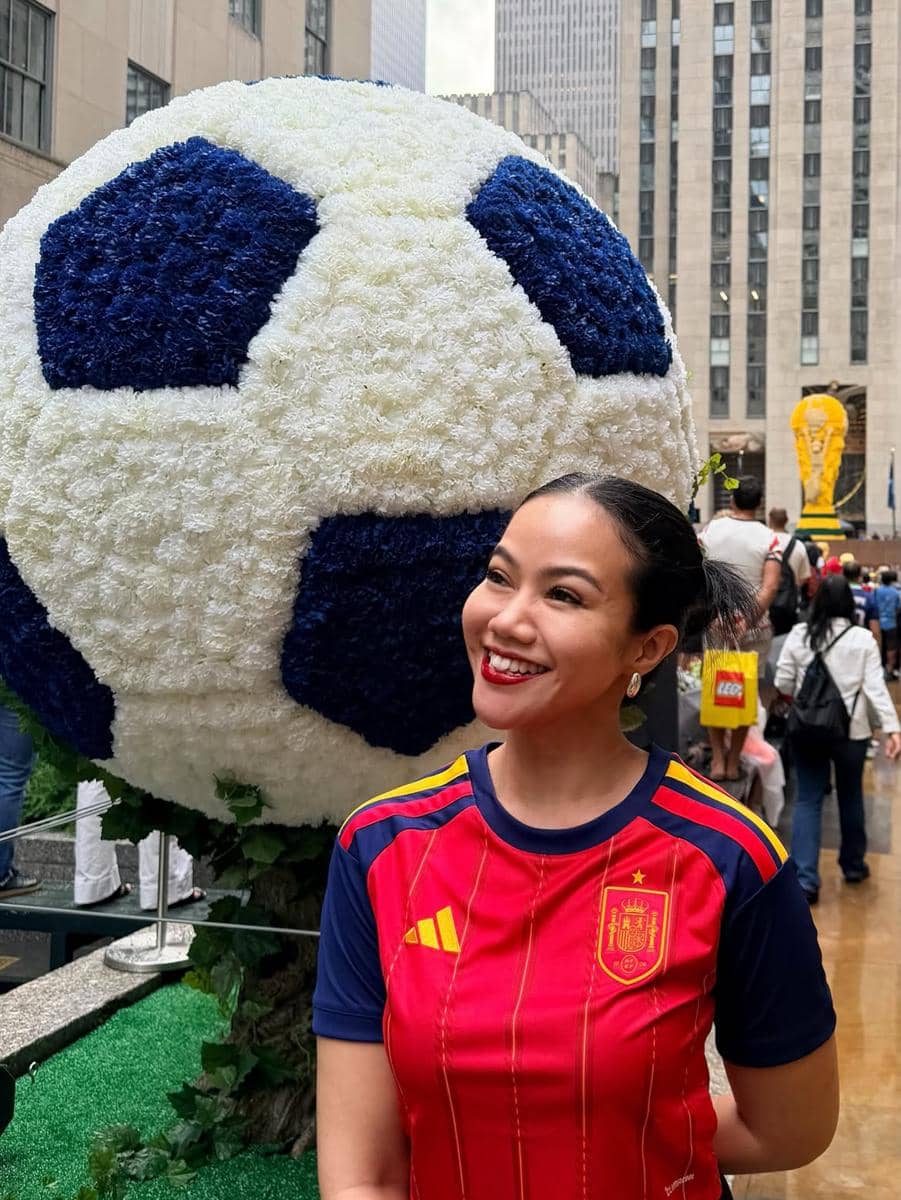 momen Yura Yunita temani Donne Maulana nonton piala dunia