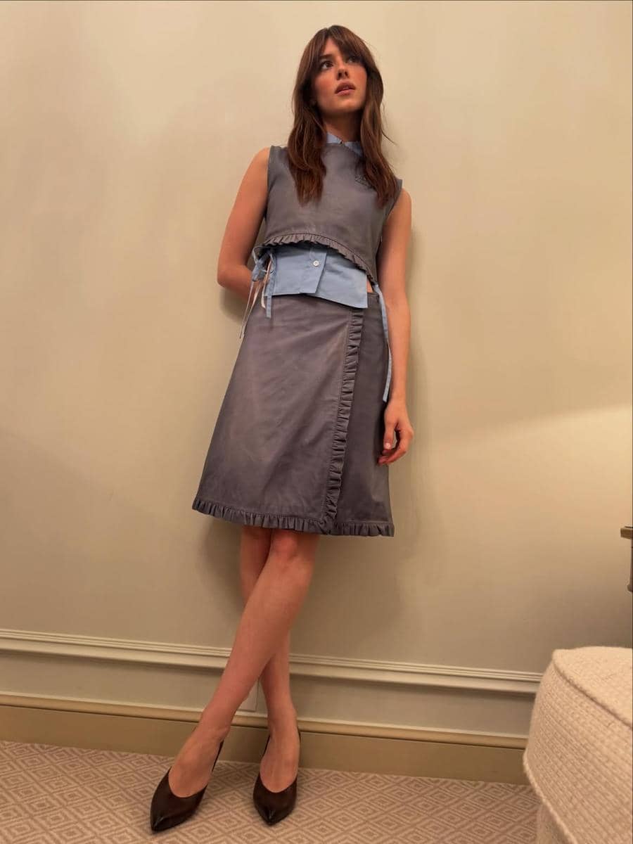 referensi outfit kasual ala Daisy Edgar-Jones