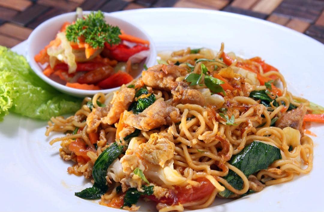 Resep Mi Goreng Cakalang Asap, Perfect Kombo yang Nagih Abis!