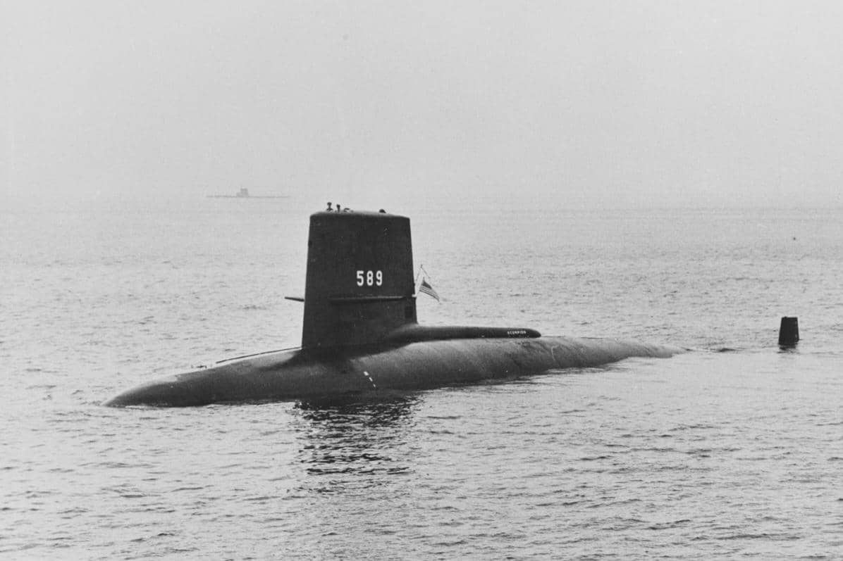 USS Scorpion (SSN-589), pada 22 Agustus 1960, di lepas pantai New London, Connecticut.