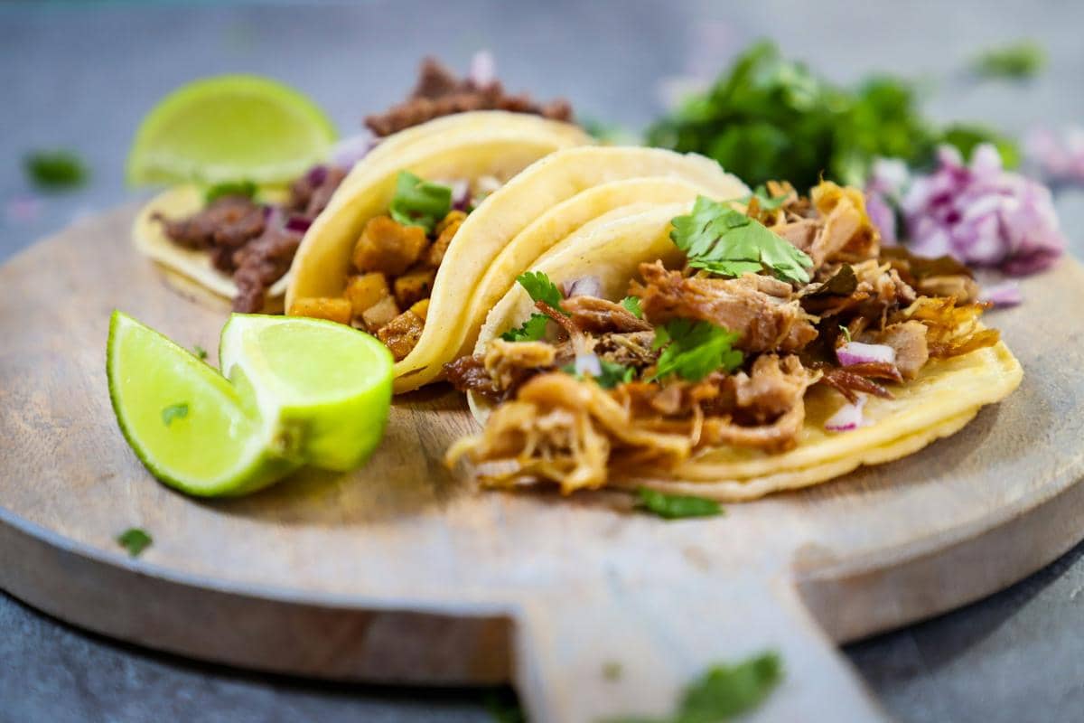 Resep Taco Carnitas, Taco Isi Daging Babi Suwir Super Gurih