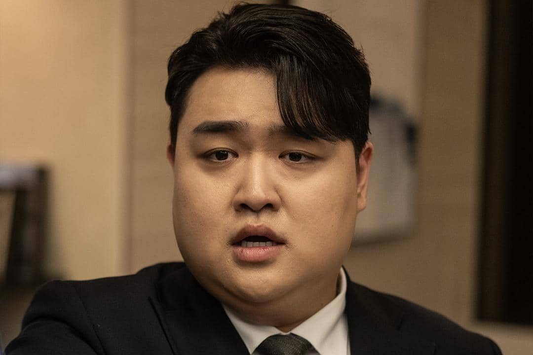 still cut drakor The Apartment Job