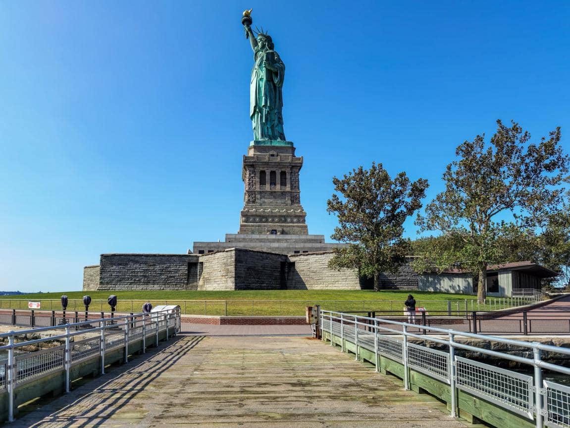 ilustrasi area Statue of Liberty 