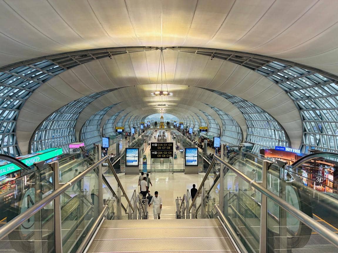 ilustrasi suasana Bandara Suvarnabhumi Thailand
