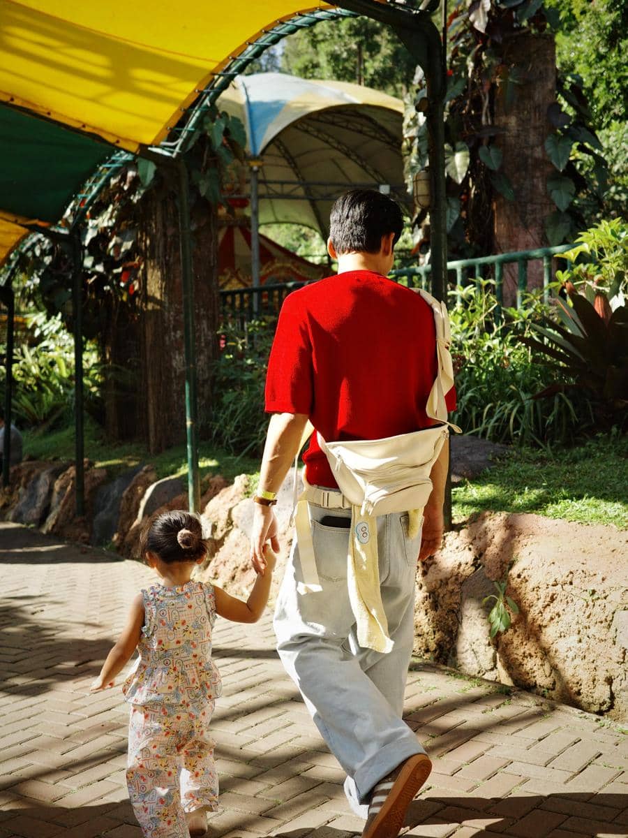 Na Daehoon ajak Trio Na ke Taman Safari Bogor