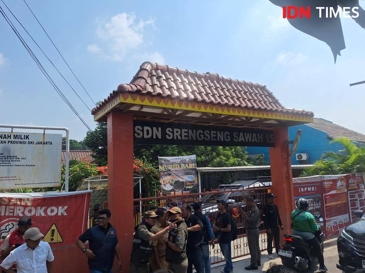 Usai Diperiksa Tim Gegana, SD Srengseng Sawah Dinyatakan Aman