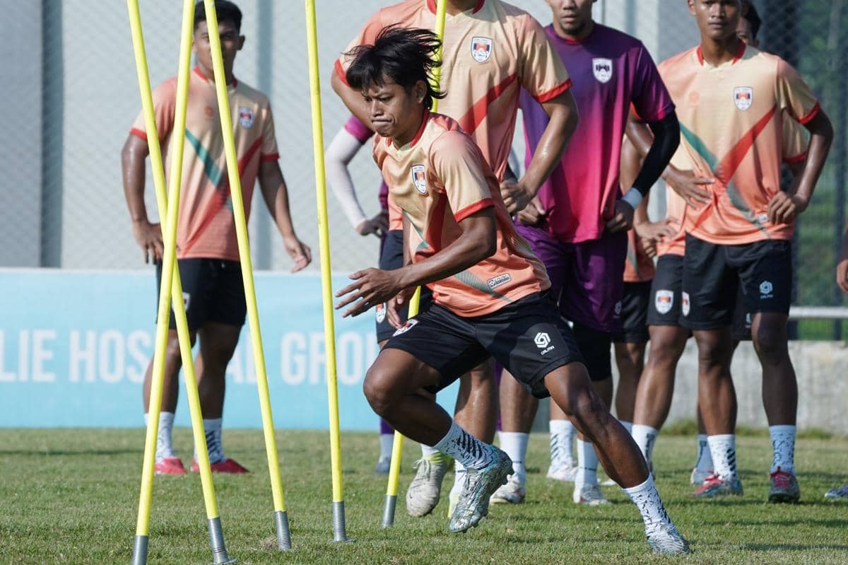 Latihan Perdana, Kendal Tornado FC Ngegas Bangun Kondisi Fisik Pemain