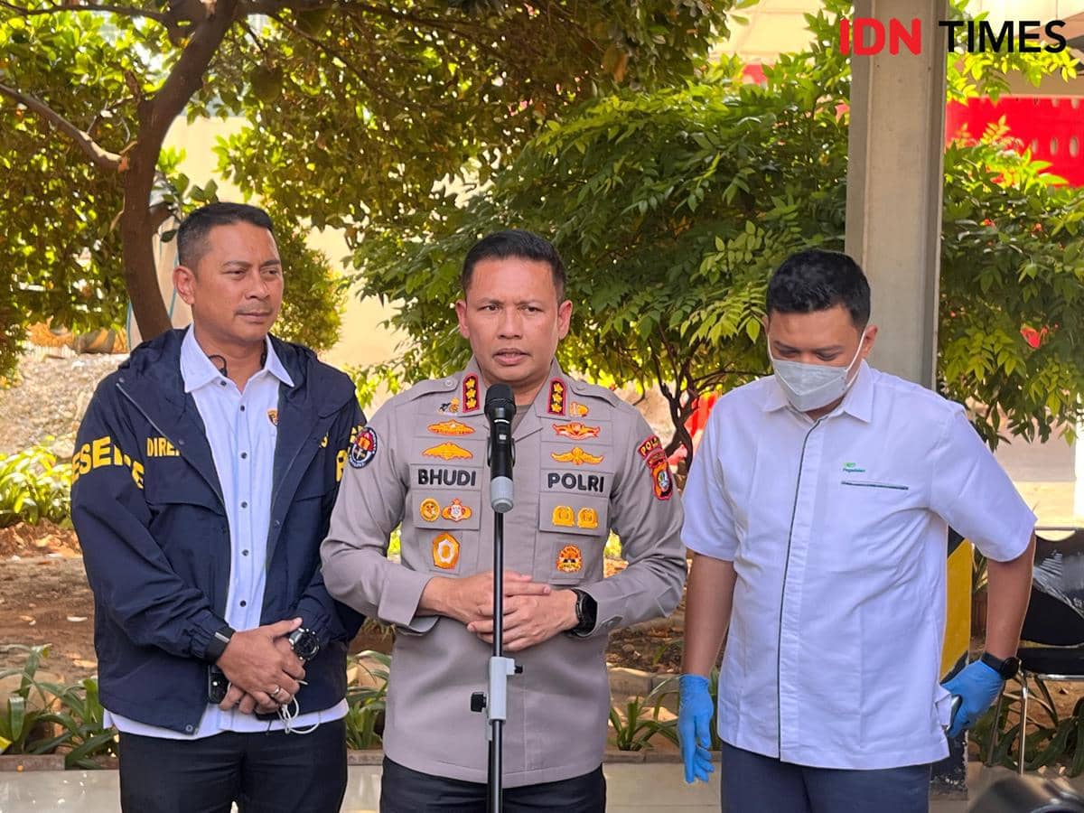 Polisi Tangkap Pelaku Teror Ancaman Bom SDN Srengseng Sawah 15
