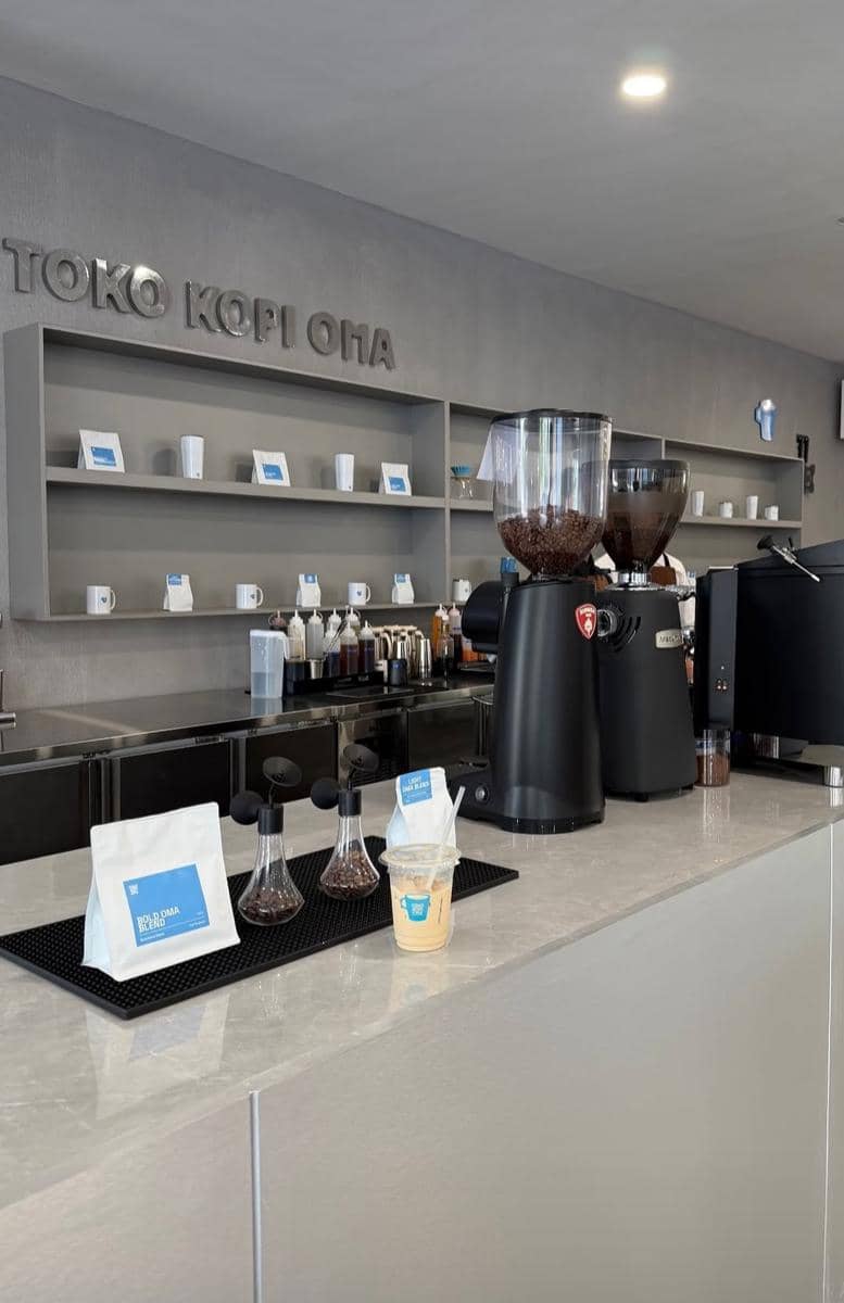 Toko Kopi Oma Way Halim Buka 24 Jam, Punya Focus Room dan Photobox