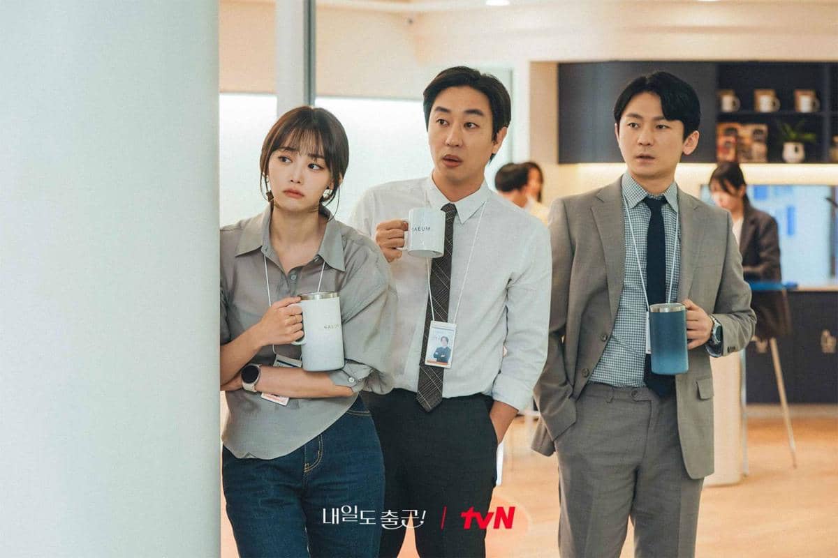 Knowledge Hoarding di Kantor: Mengapa Karyawan Menyimpan Informasi?