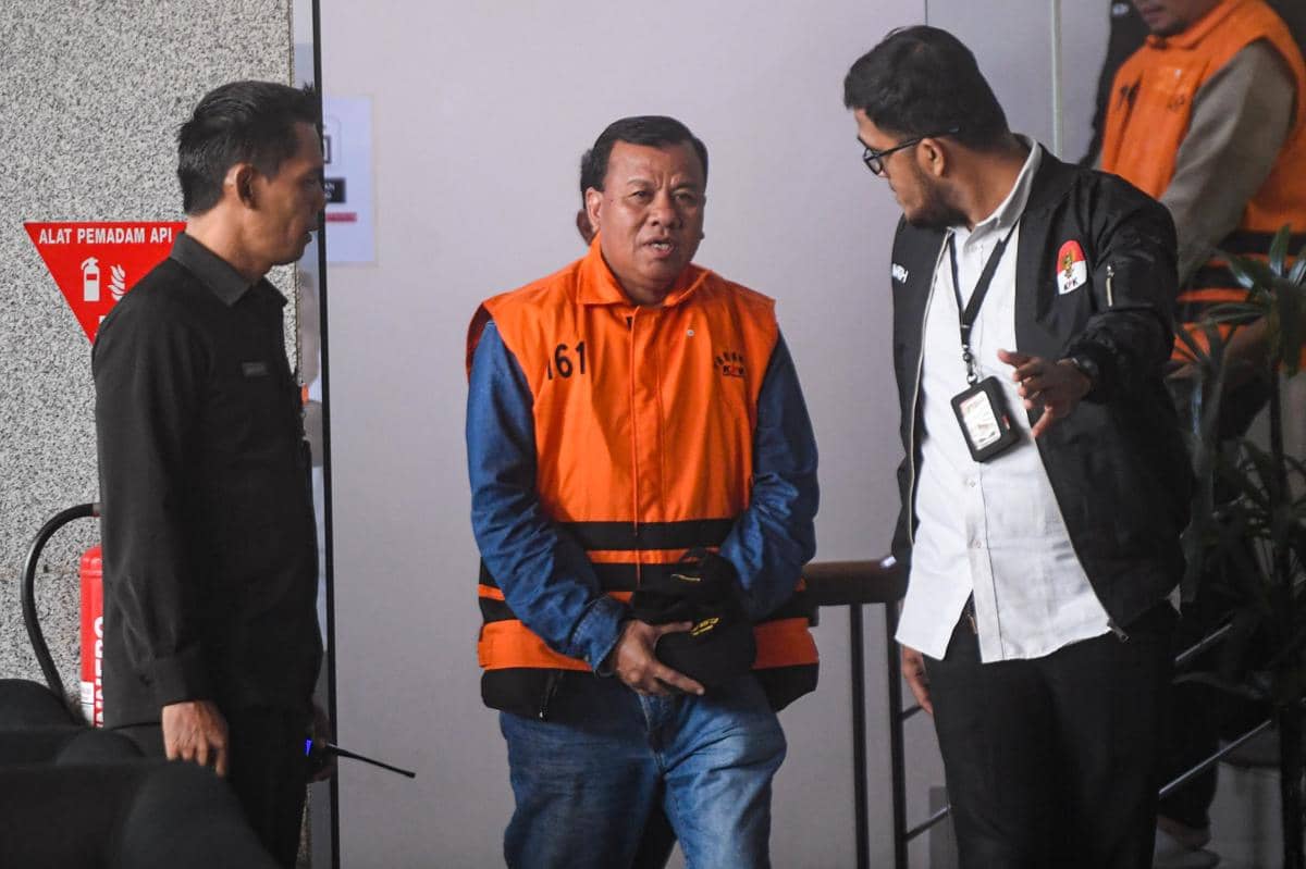 KPK Dalami Motif Bupati Kuansing Beri Amplop Isi Uang ke Raja Juli