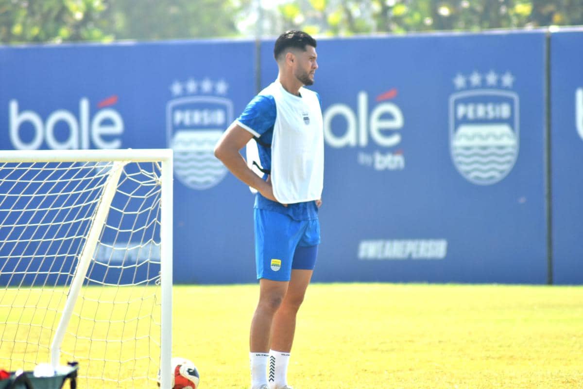 Persib Bandung Cetak Gol Kilat ke Gawang FC Seoul
