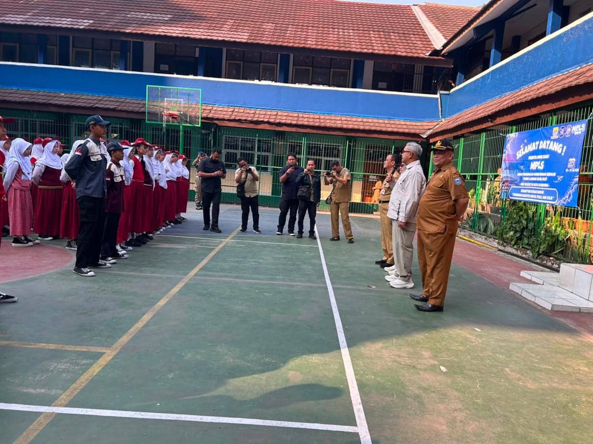 Farhan Pastikan MPLS Bebas Perpeloncoan, Seluruh Anak Dapat Sekolah