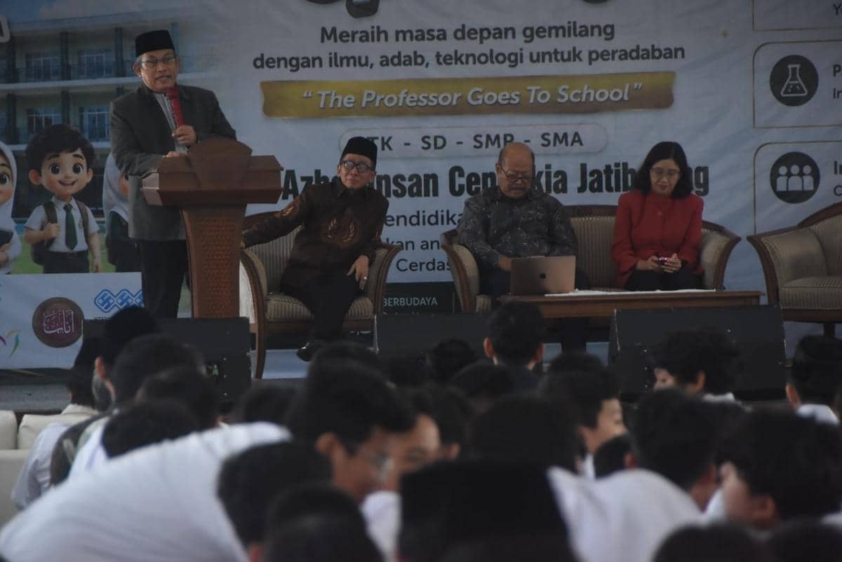 MPLS di Bekasi Hadirkan Guru Besar UGM dan ITB, Kenalkan AI-Coding