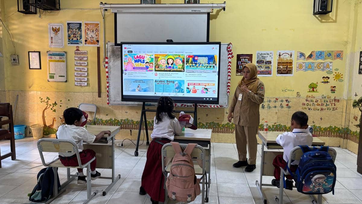 Bikin Terenyuh! Cuma 3 Siswa yang Ikut MPLS di SDN Purwoyoso Semarang