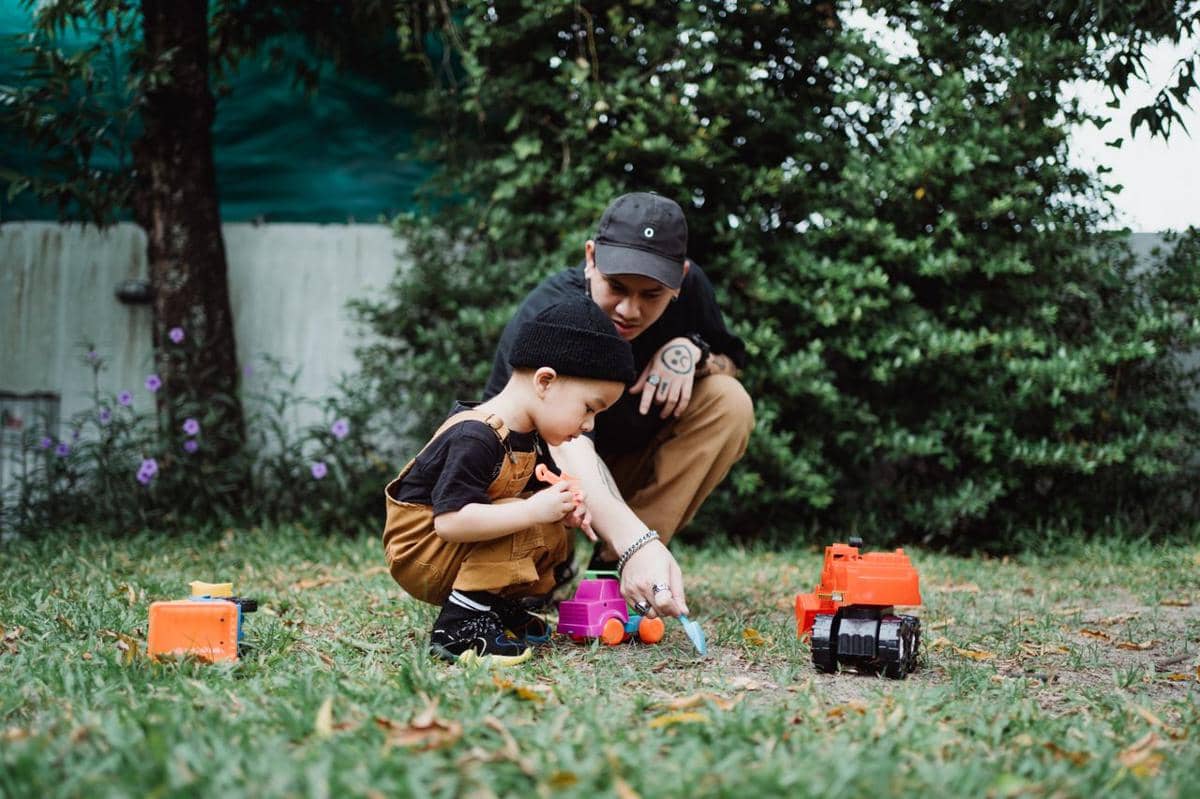 5 Cara Menanamkan Sifat Rendah Hati pada Anak Sejak Dini