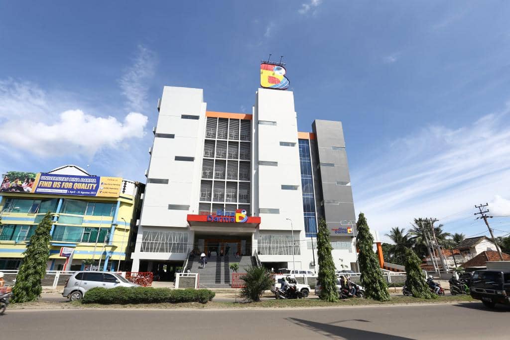 Gedung kampus Universitas Bina Darma