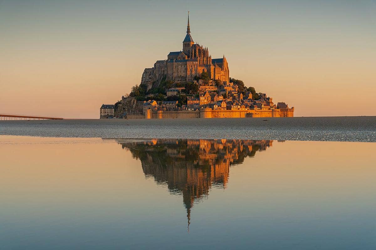 4 Fakta Unik Mont-Saint-Michel, Kastel Indah yang Bekas Penjara