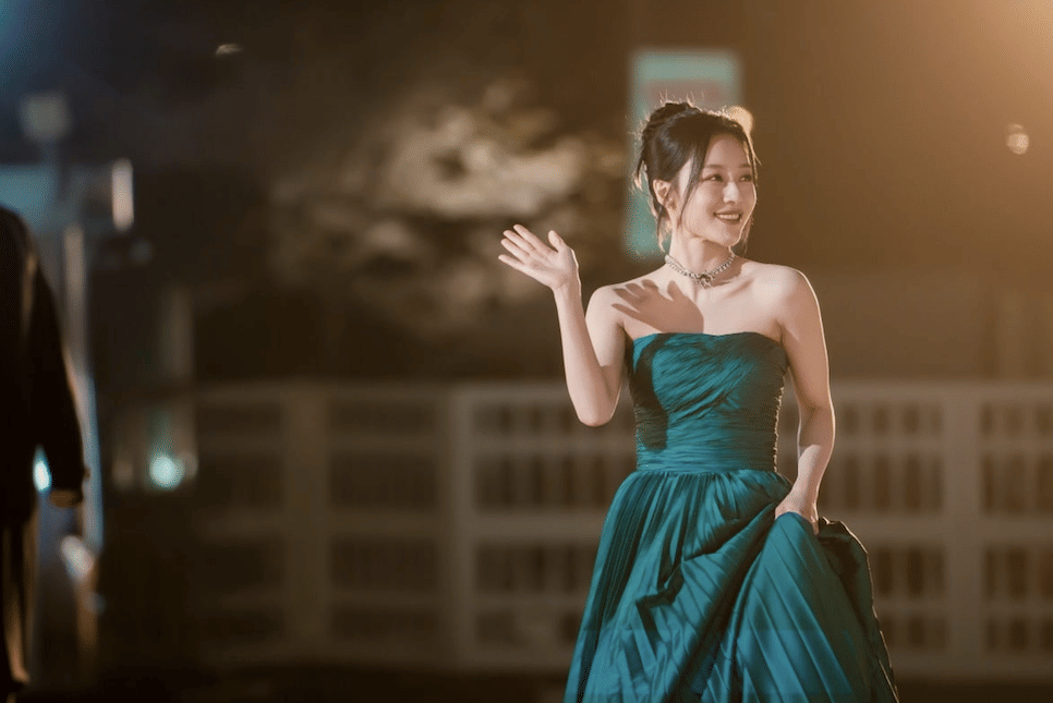 still cuts drama Love In Sync