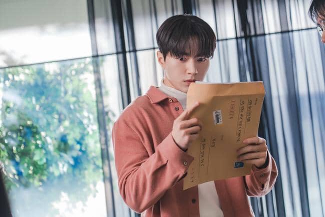 still cuts drama Love In Sync