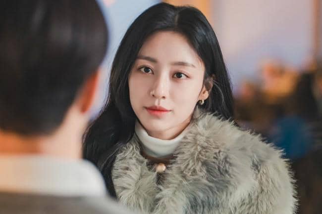 still cuts drama Love In Sync