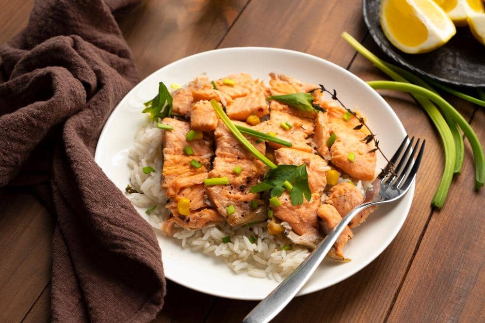 5 Tips Mengolah Salmon untuk Nasi Goreng agar Tidak Kering dan Hambar