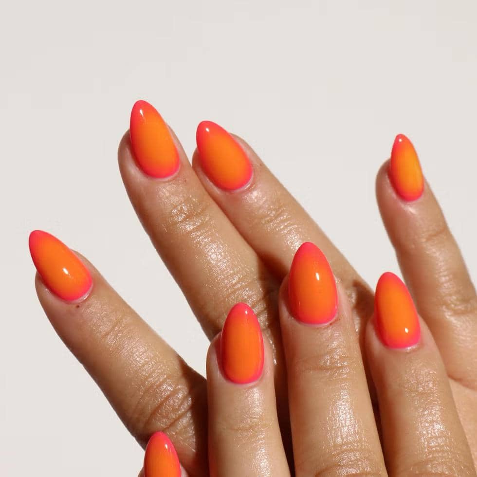 Inspirasi nail art golden hour