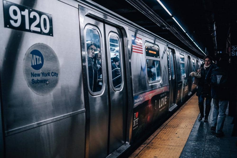 ilustrasi subway di New York