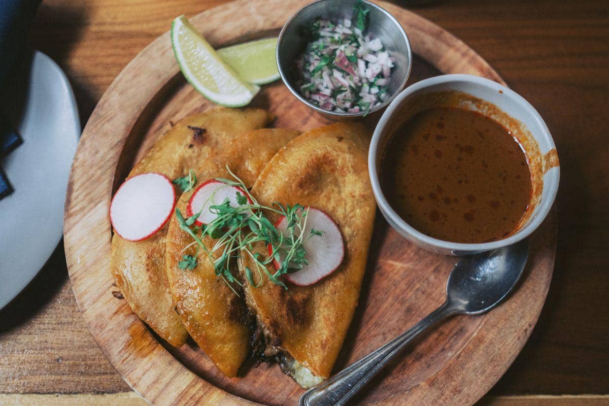 ilustrasi birria tacos 