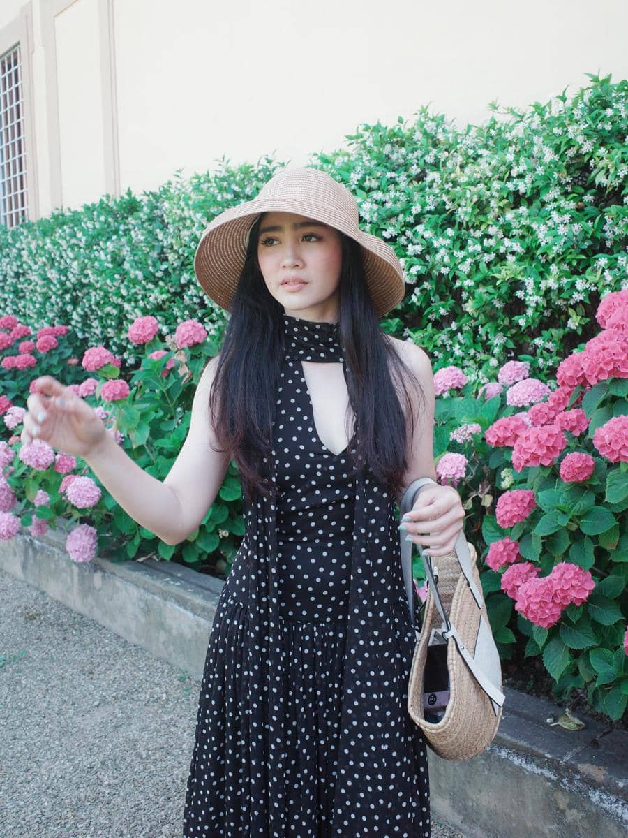 Febby Rastanty saat liburan di Tuscany