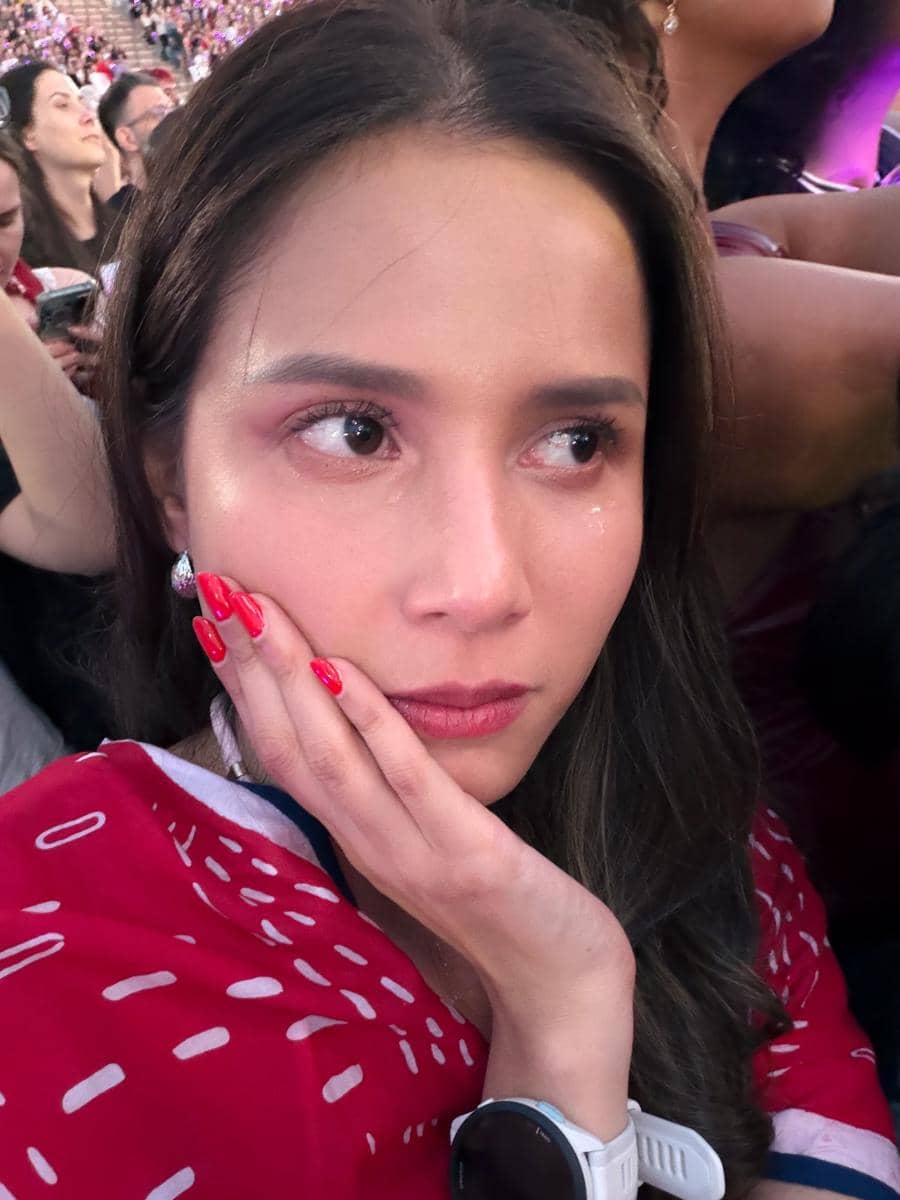 Yunita Siregar jalan-jalan di Brussel.