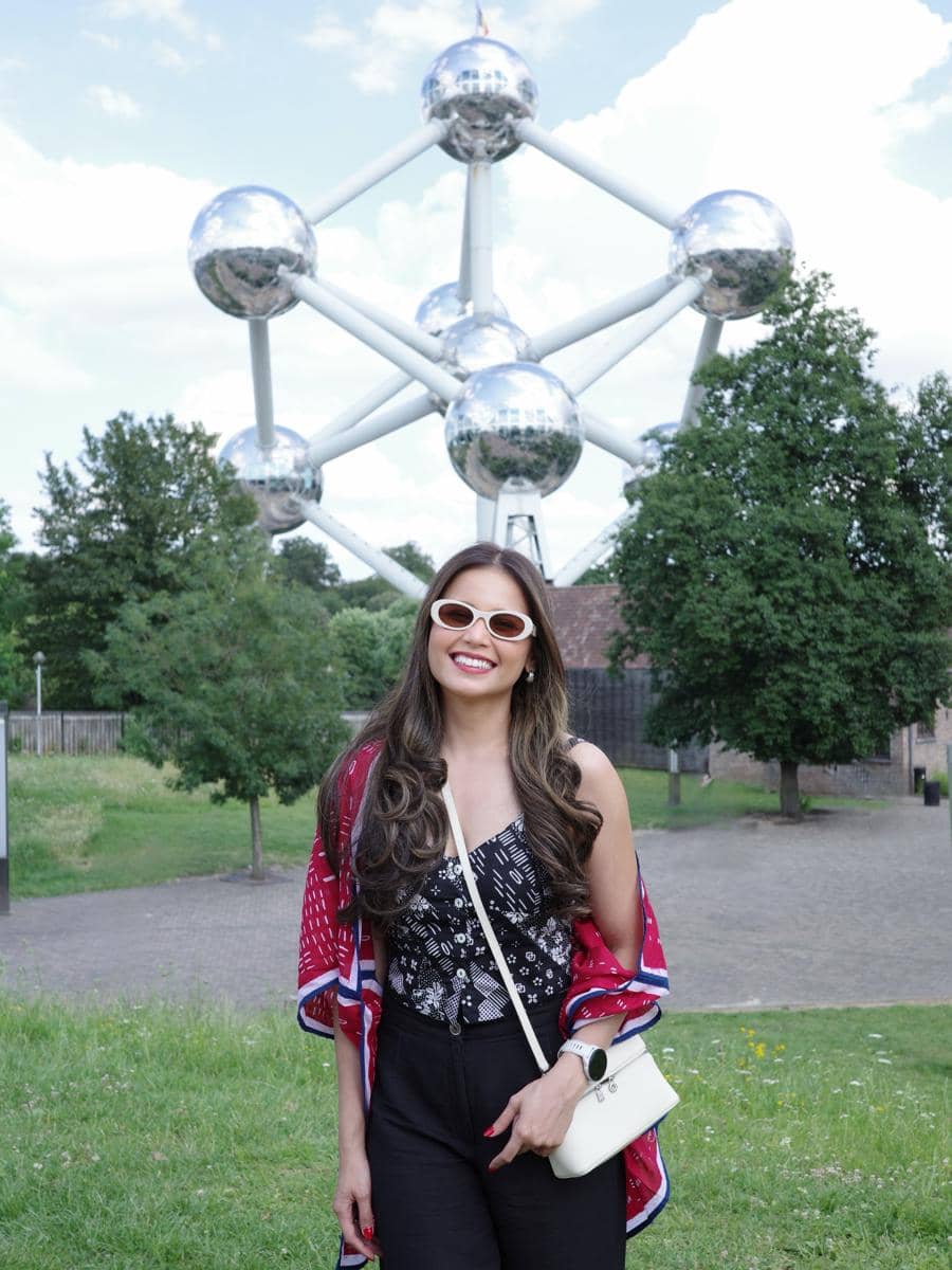 Yunita Siregar jalan-jalan di Brussel.