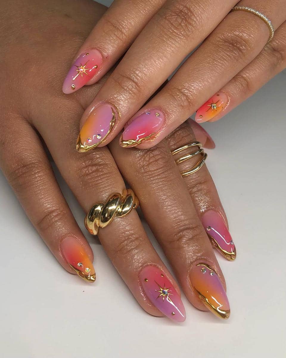 Inspirasi nail art golden hour