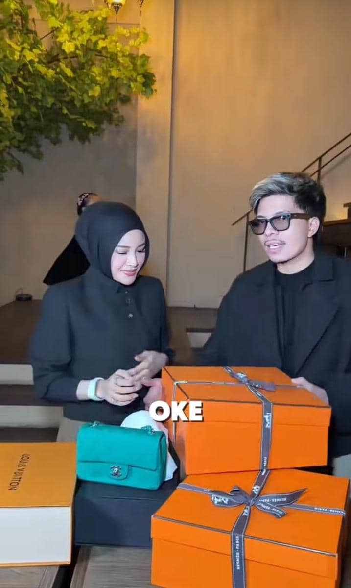Kado Ulang Tahun Aurel dari Atta Halilintar (tiktok.com/@aureliehermansyahatta)
