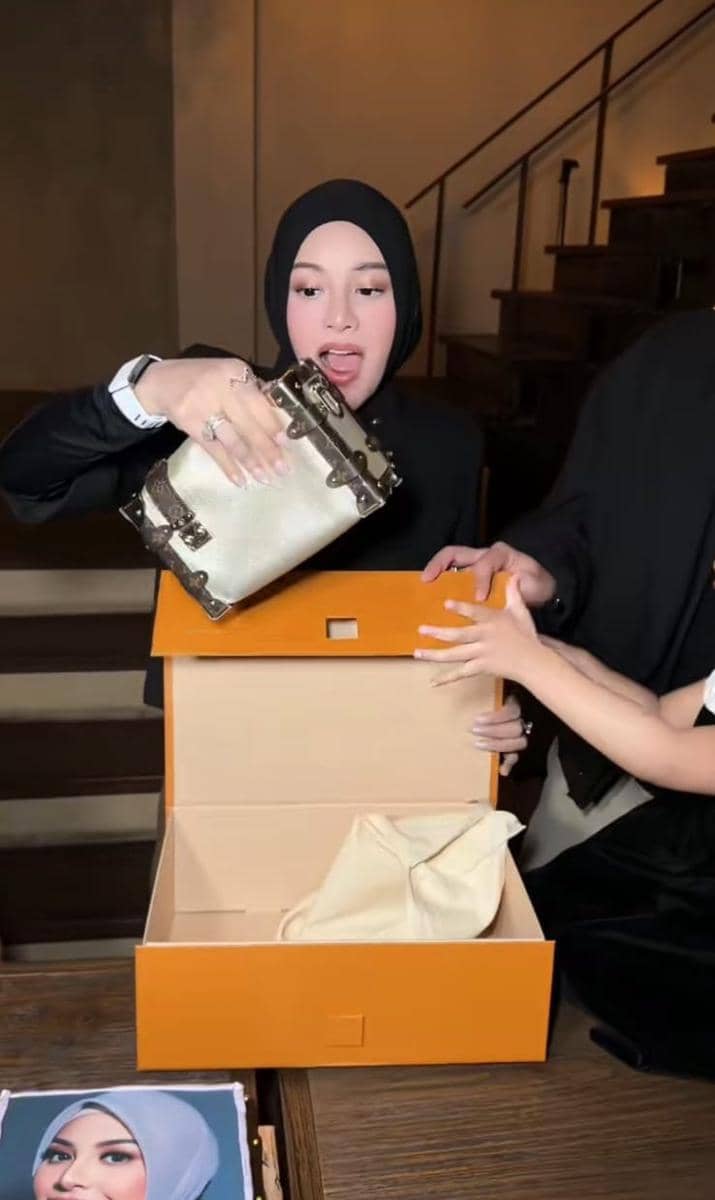 Kado Ulang Tahun Aurel dari Atta Halilintar (tiktok.com/@aureliehermansyahatta)