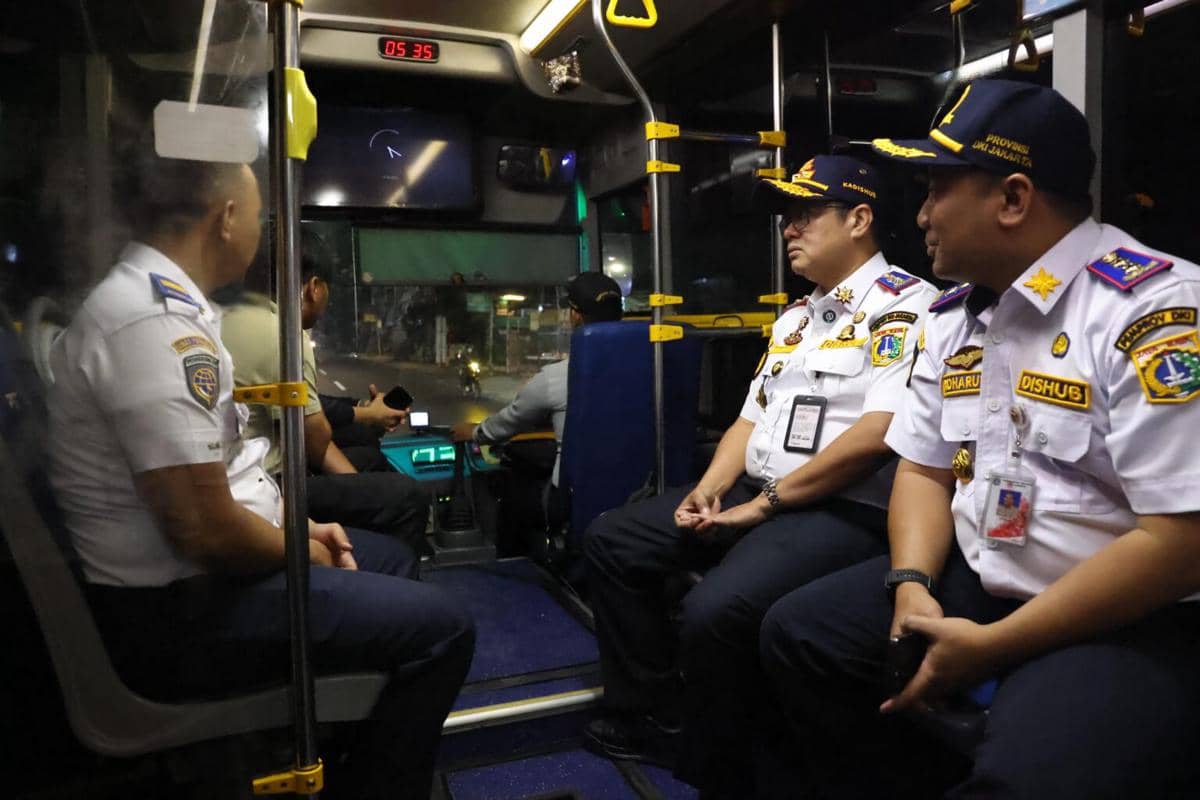 Dishub DKI operasikan 235 Bus Sekolah Gratis layani pelajar Jakarta pada hari pertama Tahun Ajaran 2026/2027, Senin (13/7/26).