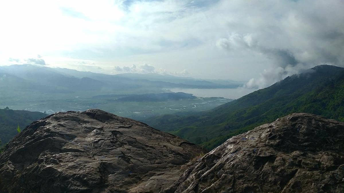 Potret pemandangan dari Bukit Khayangan, Jambi