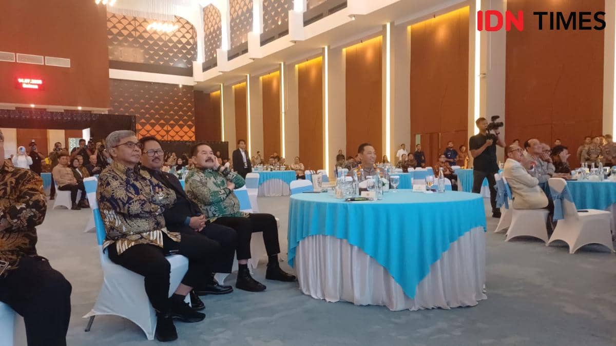 Momen Ketua KPK, Jaksa Agung, dan Kapolri Kumpul di DPR Usai Kasus Febrie