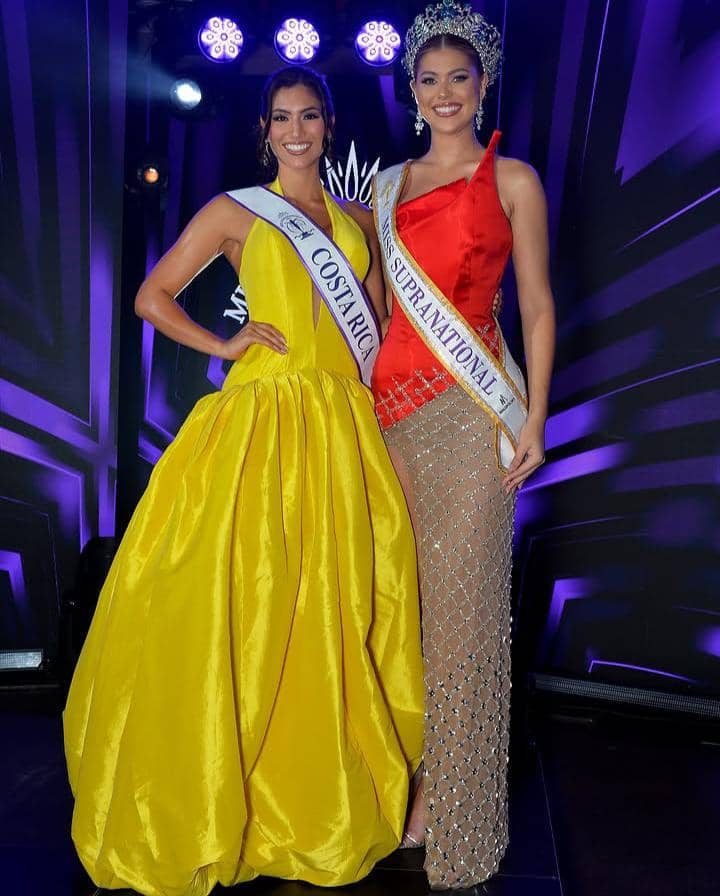 Potret sashing ceremony perwakilan amerika di ajang miss supranational 2026